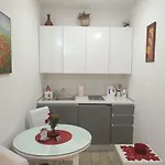 Appartement And Lina