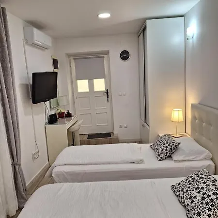 Apartman Apartments And Rooms Villa Lina *