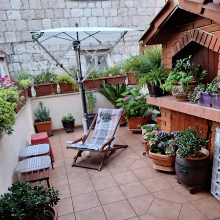 Apartments And Rooms Villa Lina *