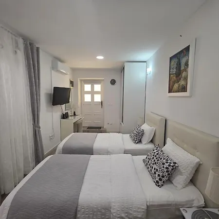 Apartman Apartments And Rooms Villa Lina *