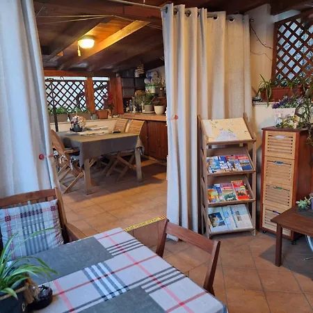 Apartman Apartments And Rooms Villa Lina