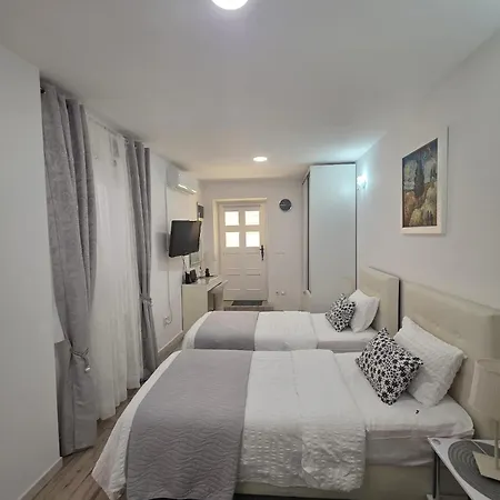 Apartments And Rooms Villa Lina Apartman Split
