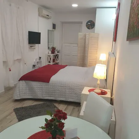Apartman Apartments And Rooms Villa Lina